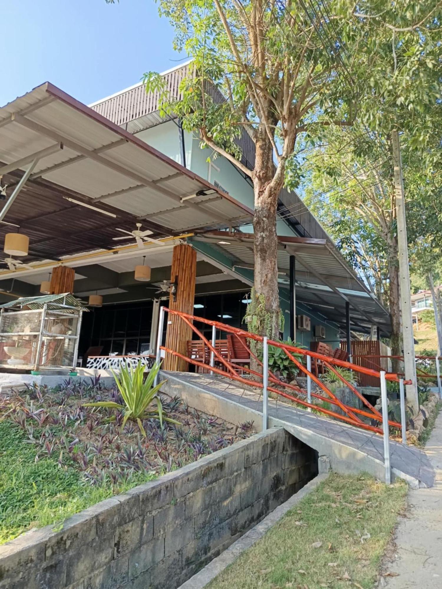Green Gen Hotel, Mueang Phuket Ban Lo Ti Pa Exterior photo
